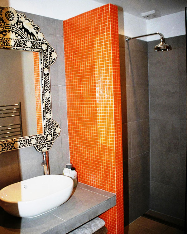 orange_shower02 Orange tiled shower with ornamental mirror by West London interior designer, Suzi Searle
